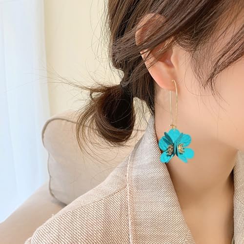 Floral cluster 3D flower huggie hoop earrings
